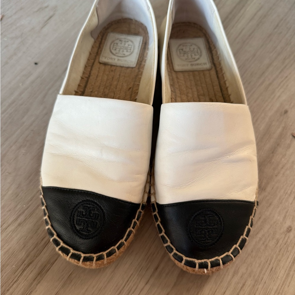 Tory Burch White and Black Espadrille Flats color block espadrilles 6.5 shoes